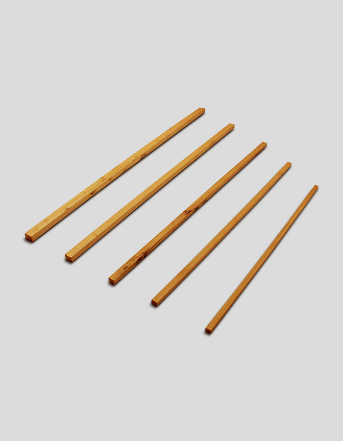 Latten, geschaafd, van robiniahout
